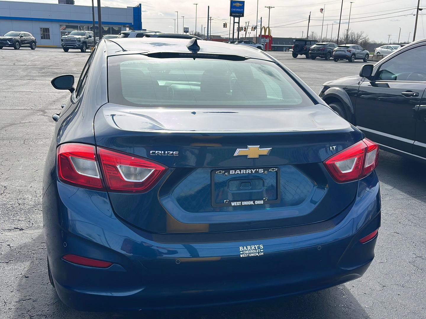 Used 2019 Chevrolet Cruze LT w/ Convenience Package image 4