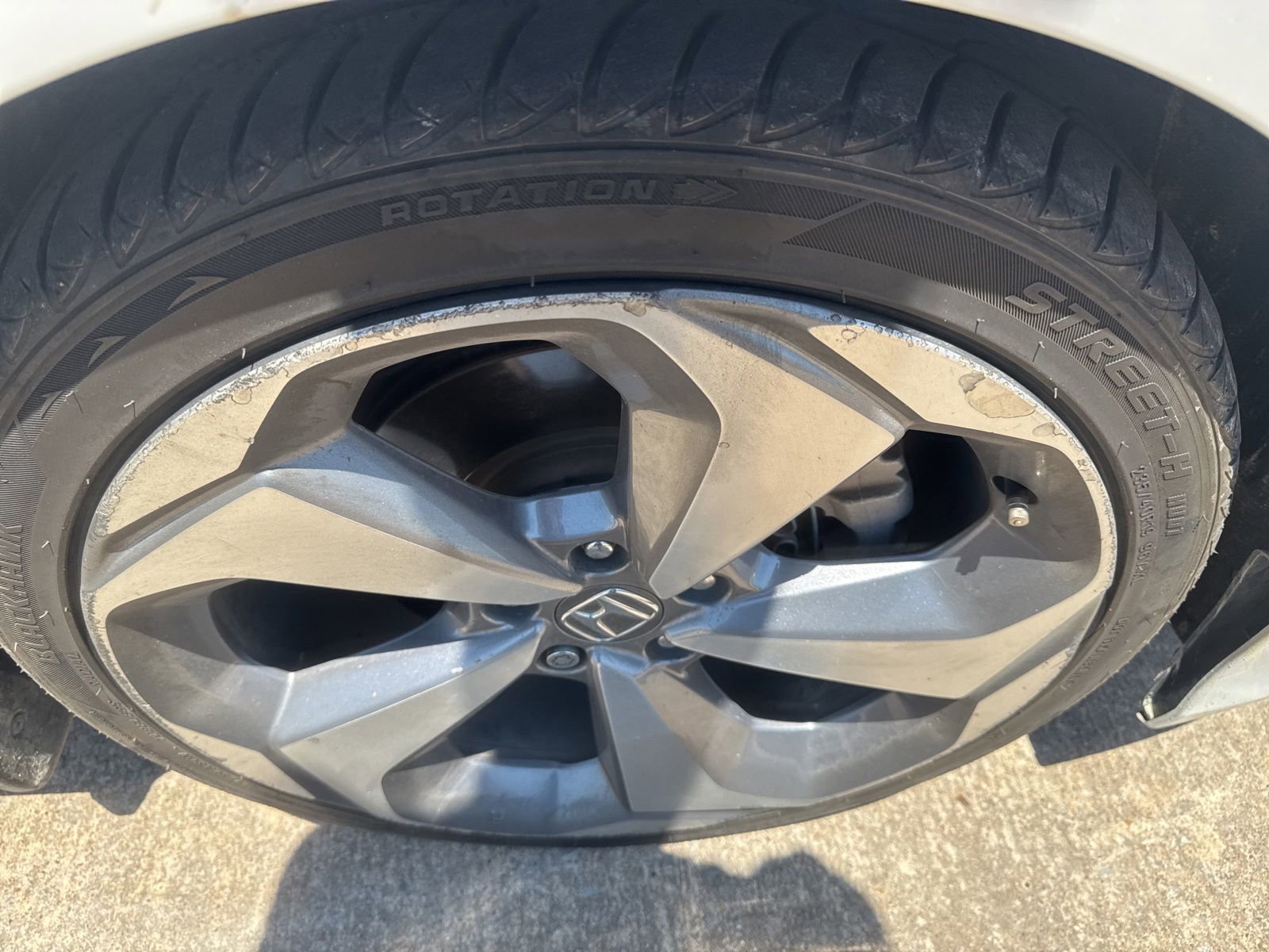 Used 2018 Honda Accord Touring image 14