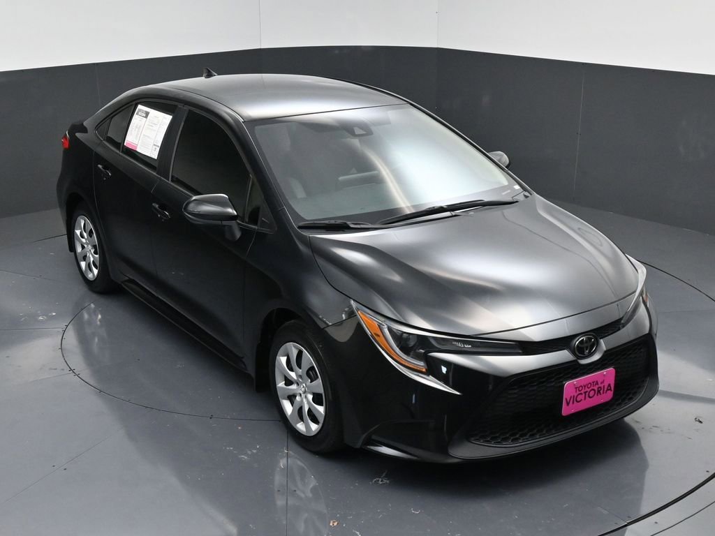 Used 2022 Toyota Corolla LE image 14