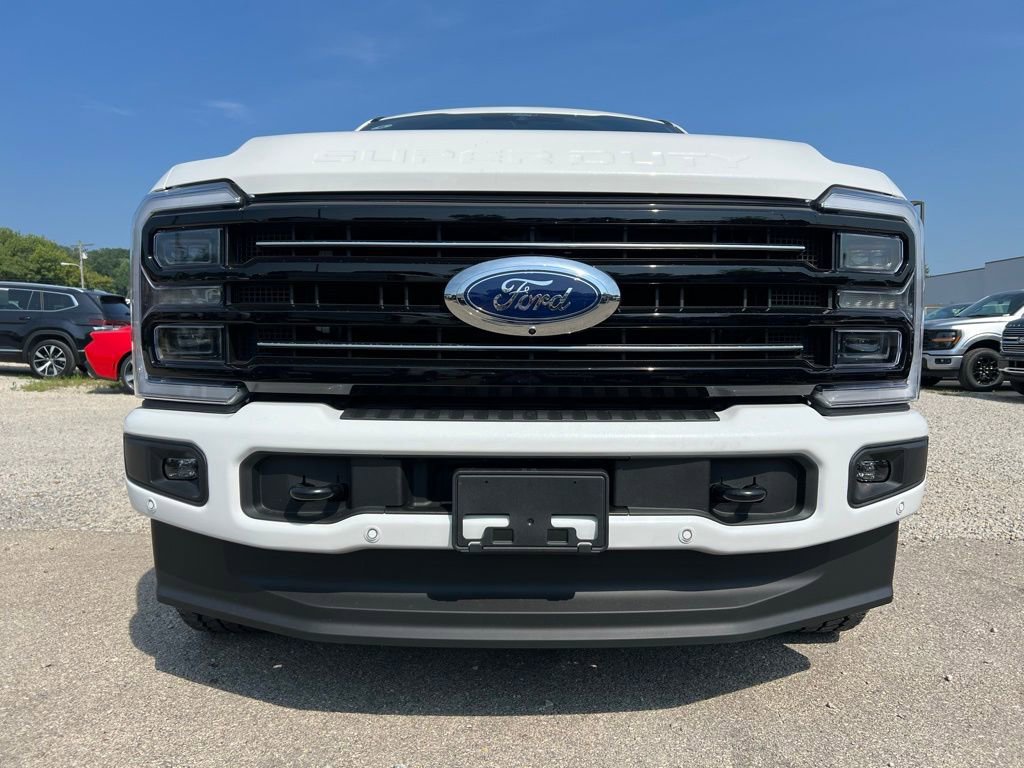 New 2025 Ford F250 Platinum image 3