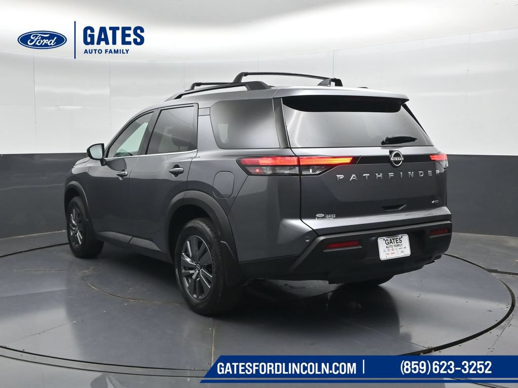 Used 2025 Nissan Pathfinder SV AWD/4WD image 8