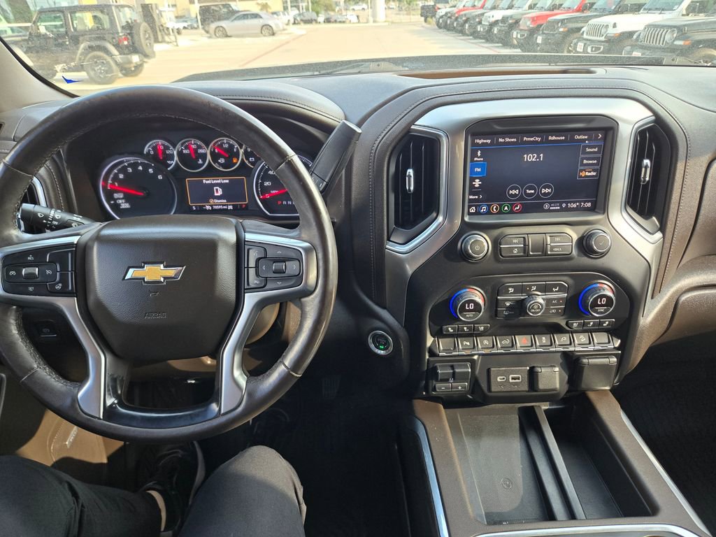 Used 2021 Chevrolet Silverado 1500 LTZ AWD/4WD image 10