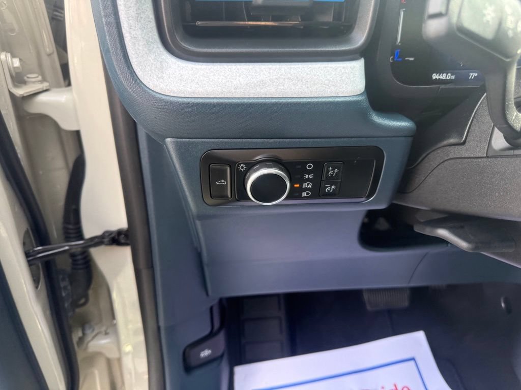 Used 2025 Ford Maverick XLT w/ Equipment Group 302A AWD/4WD image 18