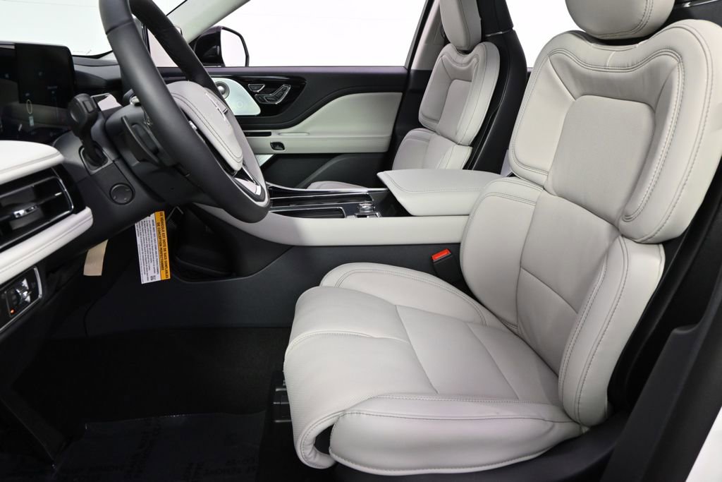 New 2026 Lincoln Aviator Reserve AWD/4WD image 13