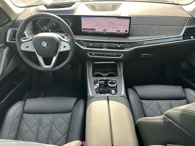 Used 2026 BMW X7 xDrive40i w/ Executive Package AWD/4WD image 21