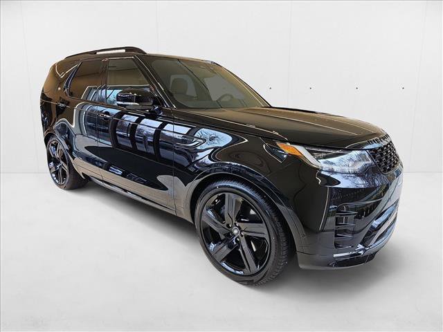 New 2025 Land Rover Discovery Dynamic SE image 3