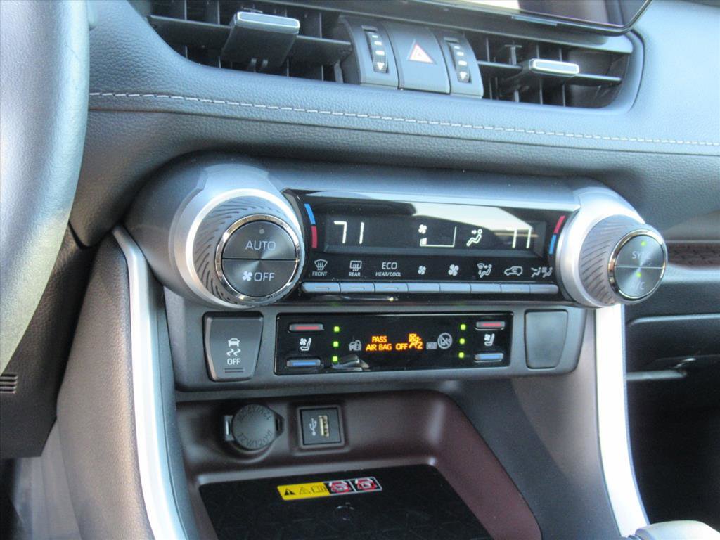 Used 2024 Toyota RAV4 Limited image 25