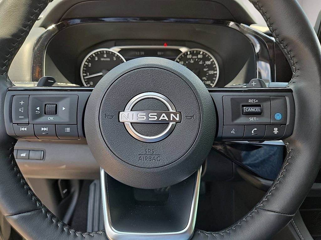 Used 2023 Nissan Pathfinder SL w/ Lighting Package (N92) AWD/4WD image 18