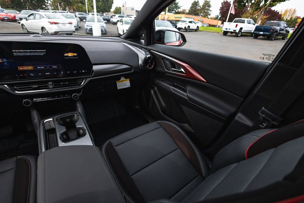 New 2026 Chevrolet Equinox EV RS image 14