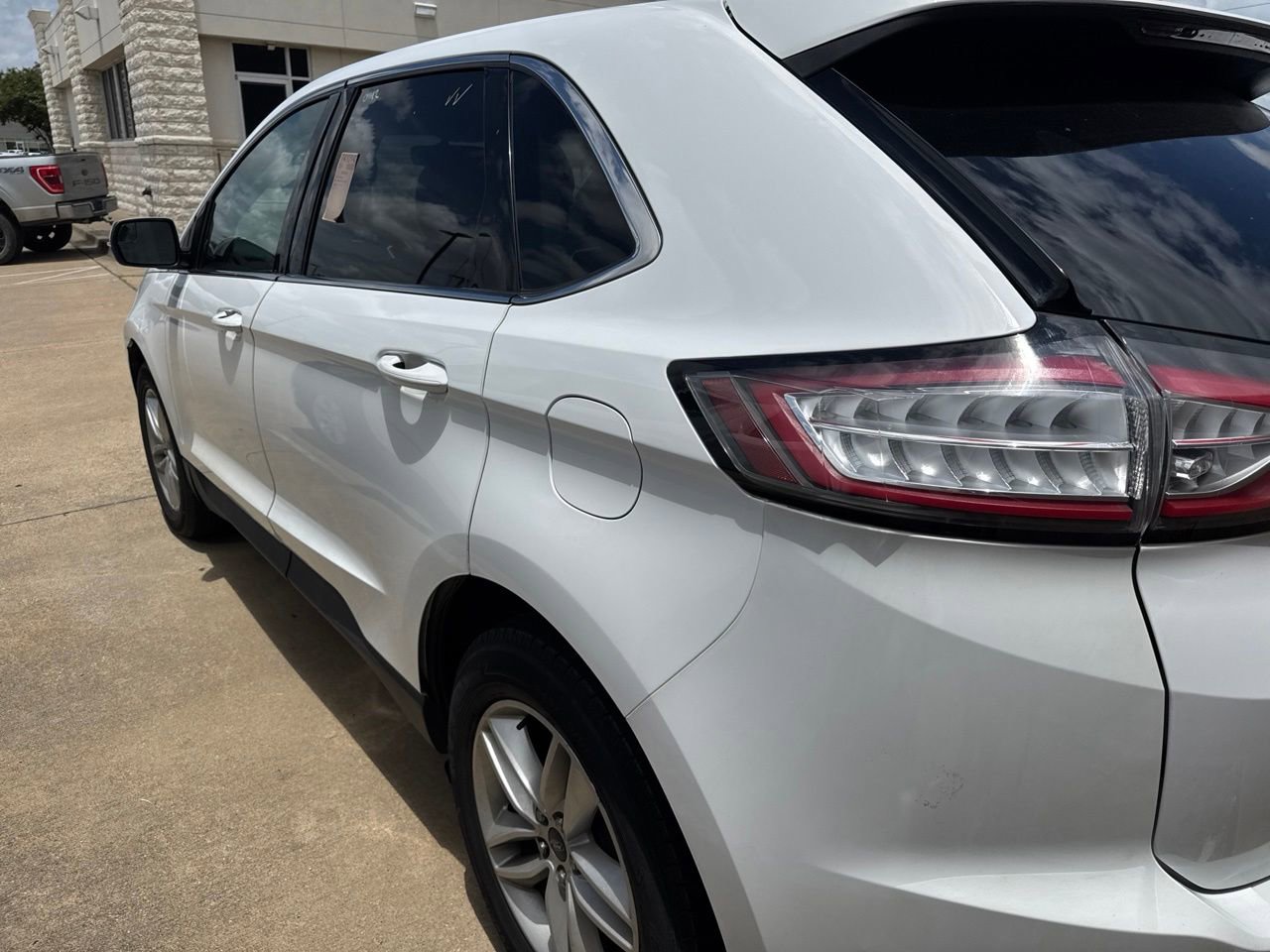 Used 2018 Ford Edge SEL FWD image 6