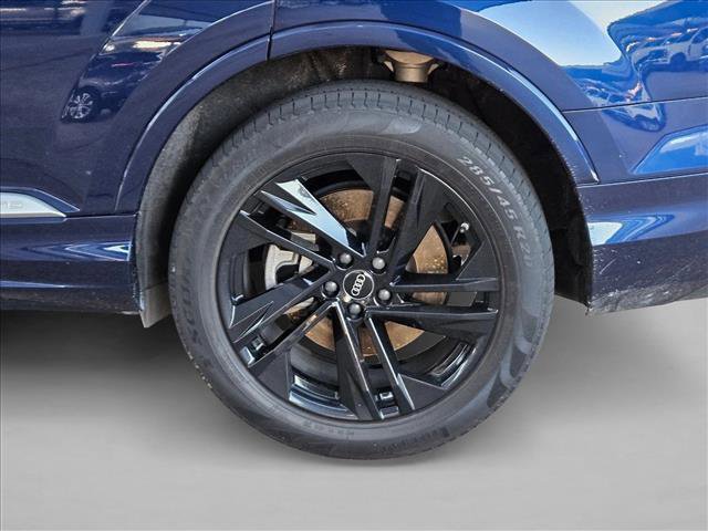 Used 2022 Audi Q7 Premium Plus image 22
