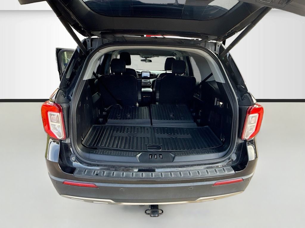 Used 2021 Ford Explorer XLT w/ Equipment Group 202A image 25