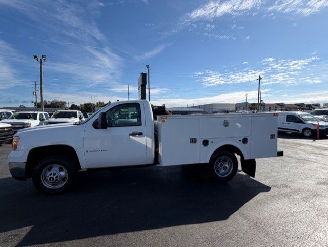 Used 2009 GMC Sierra 3500 W/T image 10