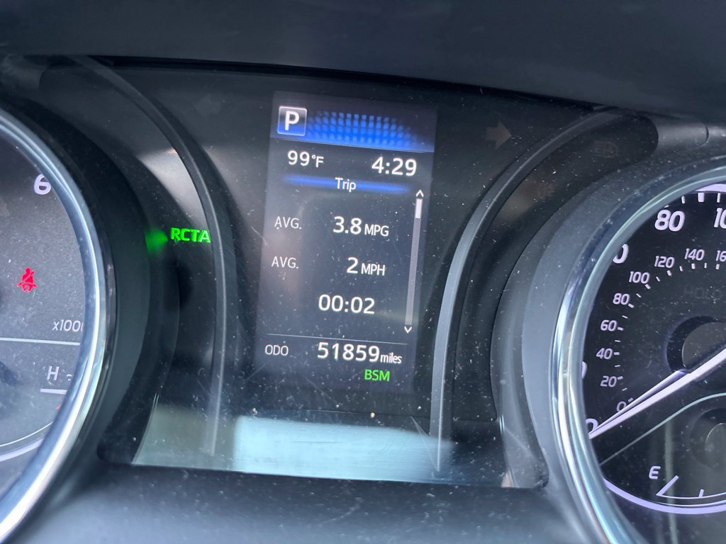 Used 2019 Toyota Camry SE w/ Convenience Package FWD image 20