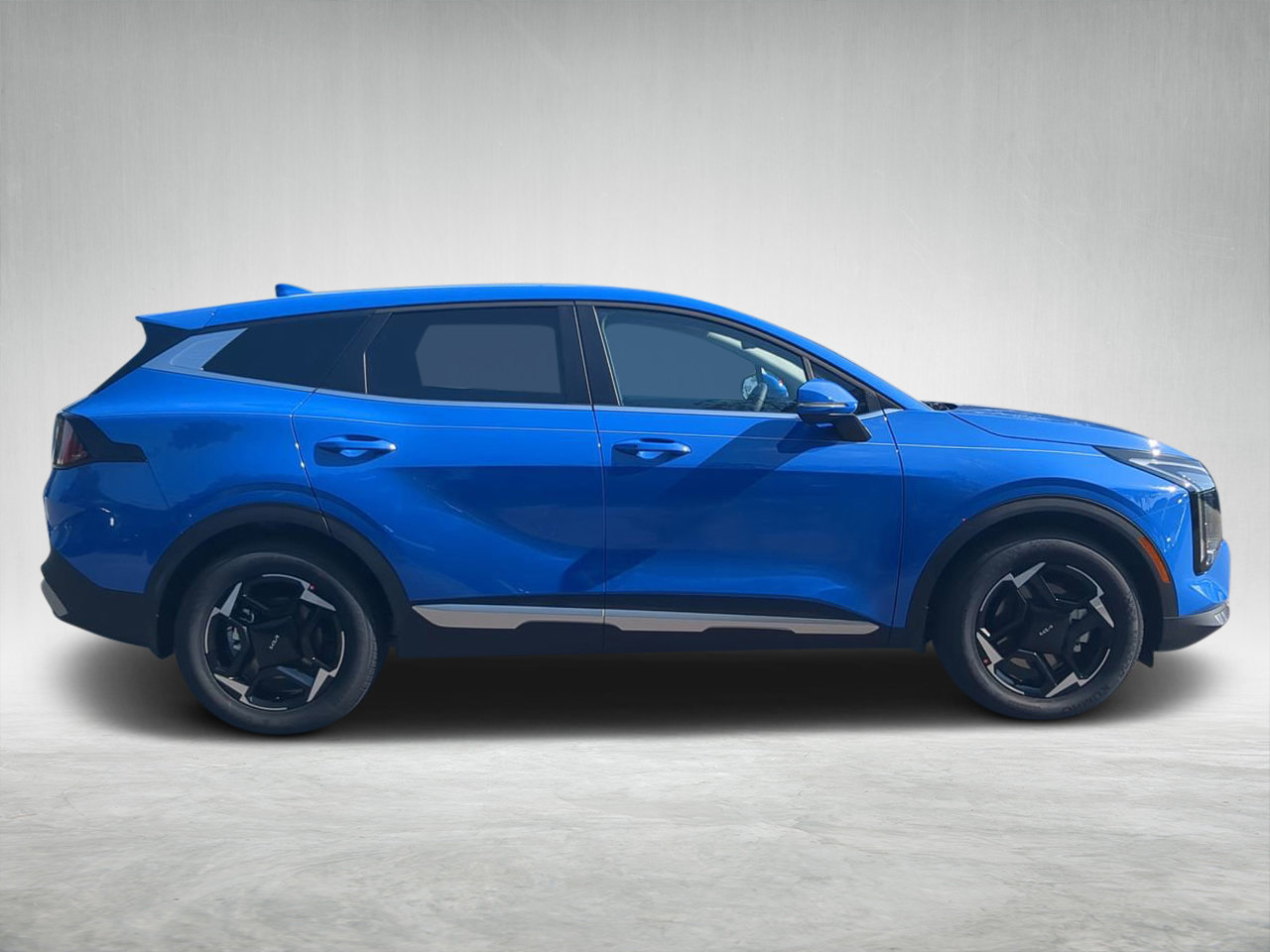 New 2026 Kia Sportage EX image 2