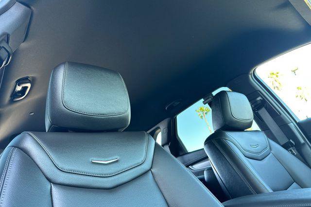 New 2026 Cadillac XT5 Luxury FWD image 18
