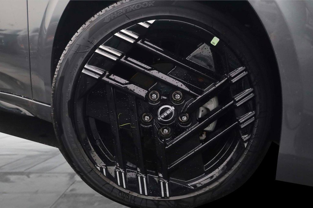 New 2026 Nissan Sentra SR w/ SR Premium Package FWD image 3