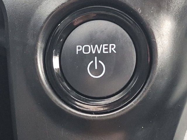 Used 2025 Toyota Sienna XLE FWD image 20