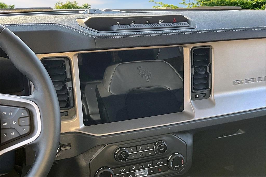 New 2025 Ford Bronco Outer Banks w/ Sasquatch Package image 7
