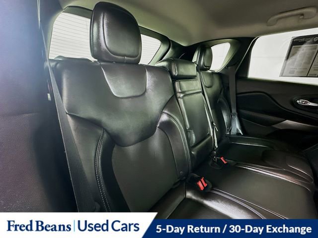 Used 2019 Jeep Cherokee Latitude Plus w/ Comfort/Convenience Group AWD/4WD image 28