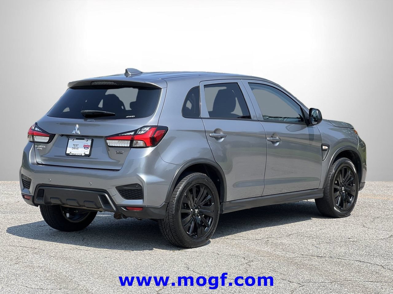 Used 2024 Mitsubishi Outlander Sport AWD image 3