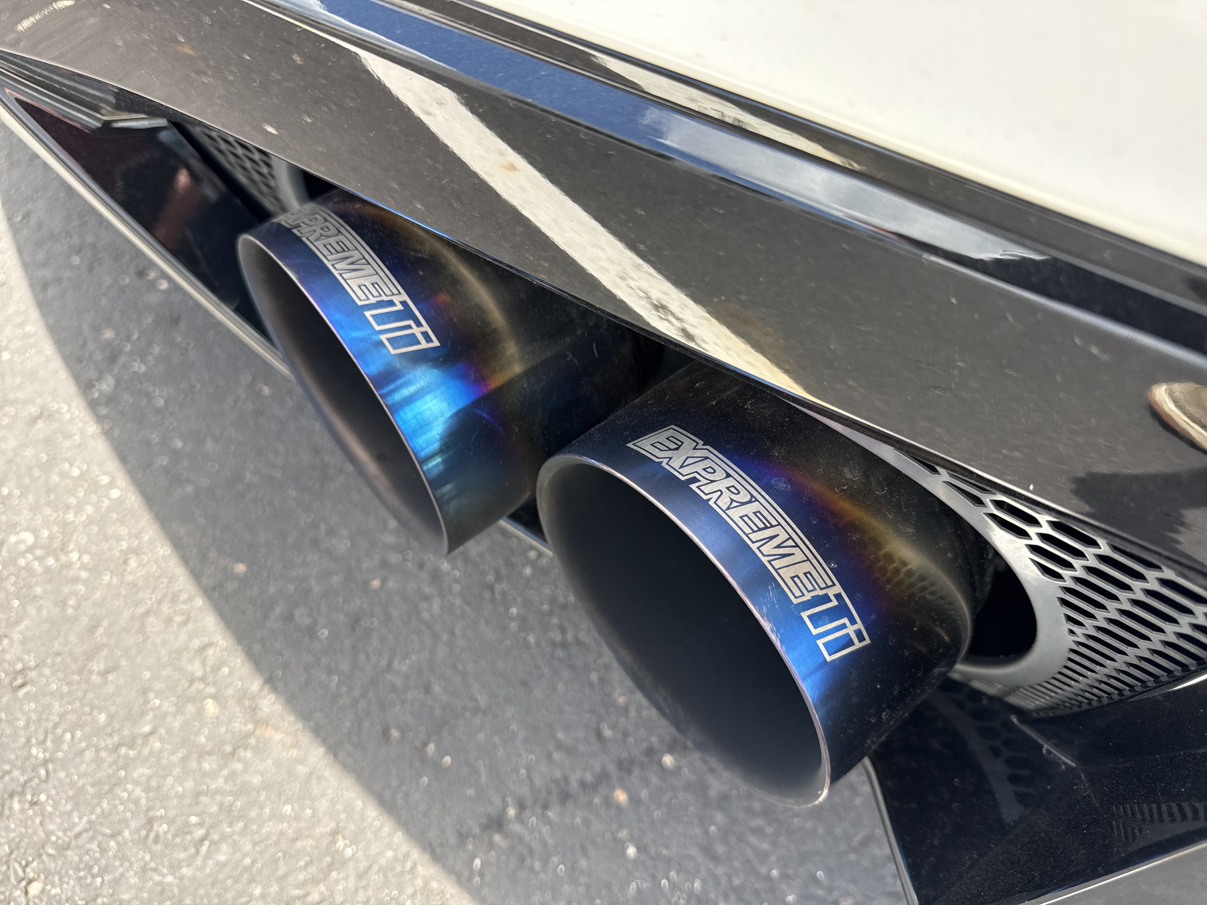 Used 2021 Nissan GT-R Premium AWD/4WD image 6