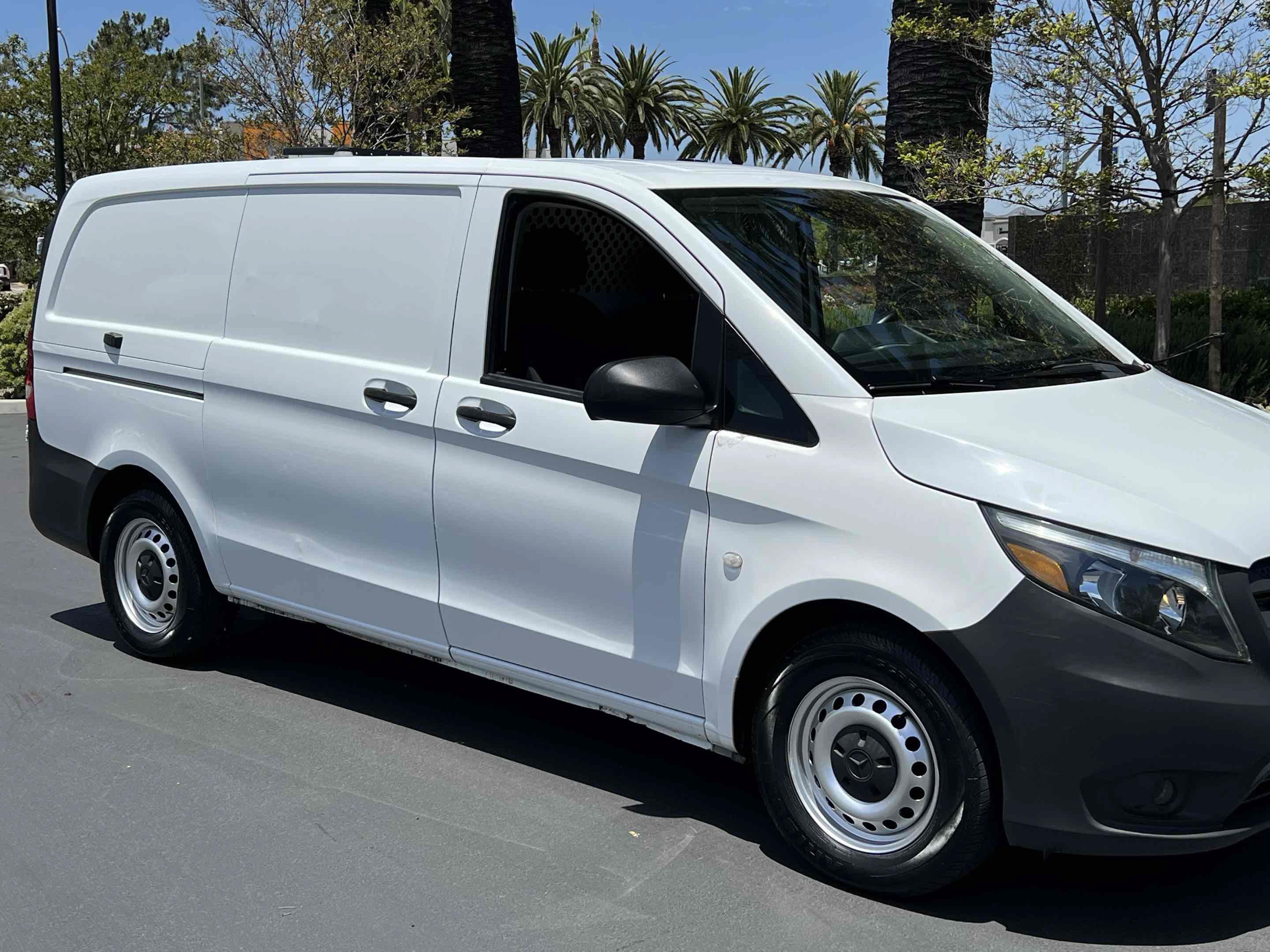 Used 2022 Mercedes-Benz Metris image 34