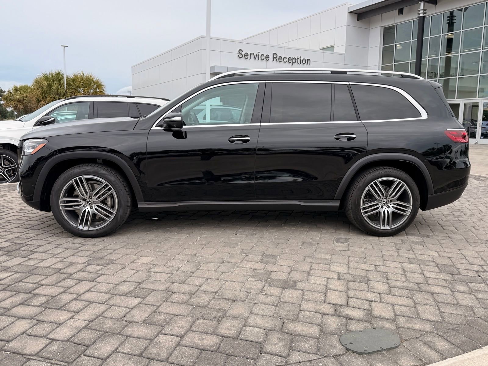 Certified 2024 Mercedes-Benz GLS 450 4MATIC image 12