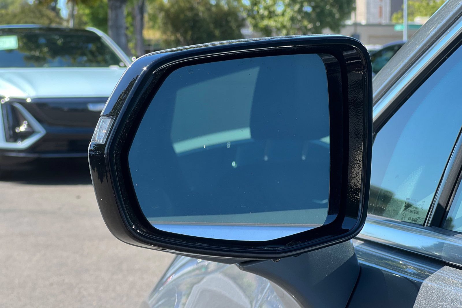 Used 2025 Cadillac XT5 Luxury w/ LPO, Floor Liner Package FWD image 52