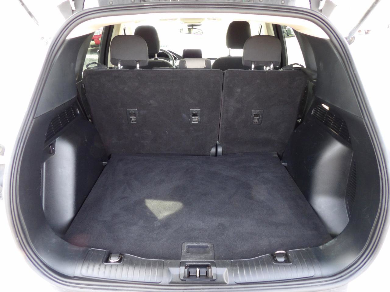 Used 2020 Ford Escape SE image 6