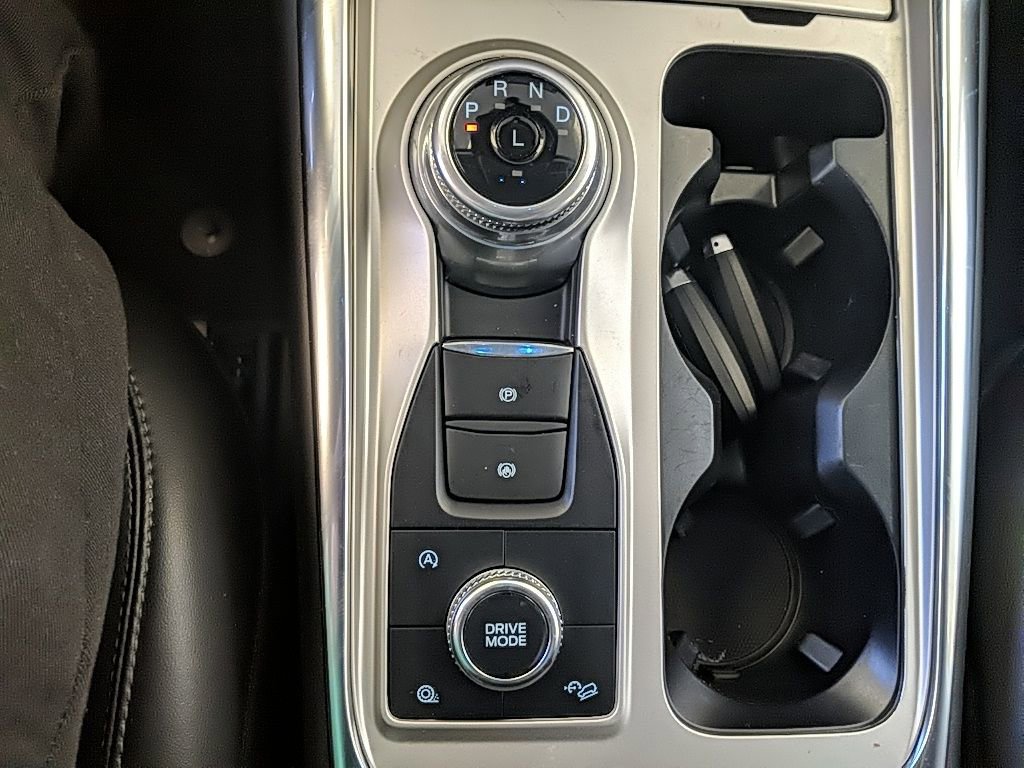 Used 2023 Ford Explorer XLT w/ Equipment Group 202A image 24