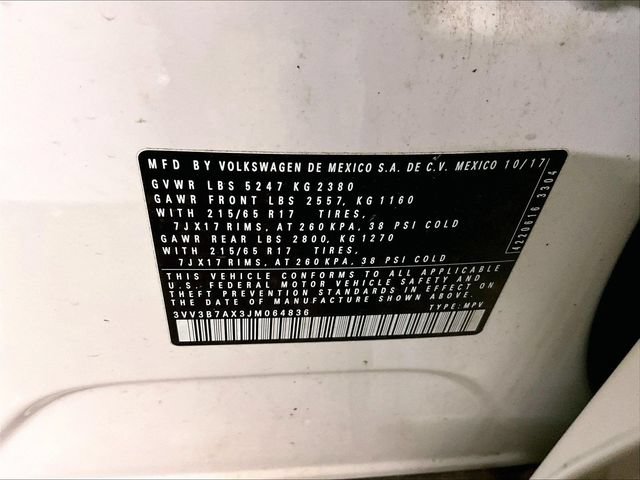 Used 2018 Volkswagen Tiguan SEL FWD image 32
