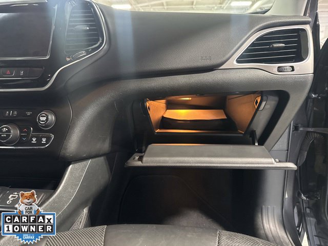 Used 2019 Jeep Cherokee Limited w/ Technology Group AWD/4WD image 37