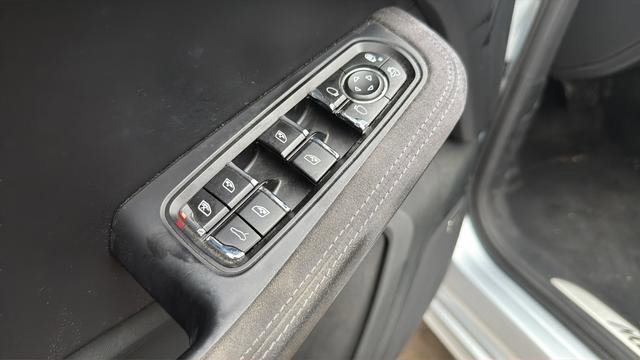 Used 2018 Porsche Macan GTS image 31