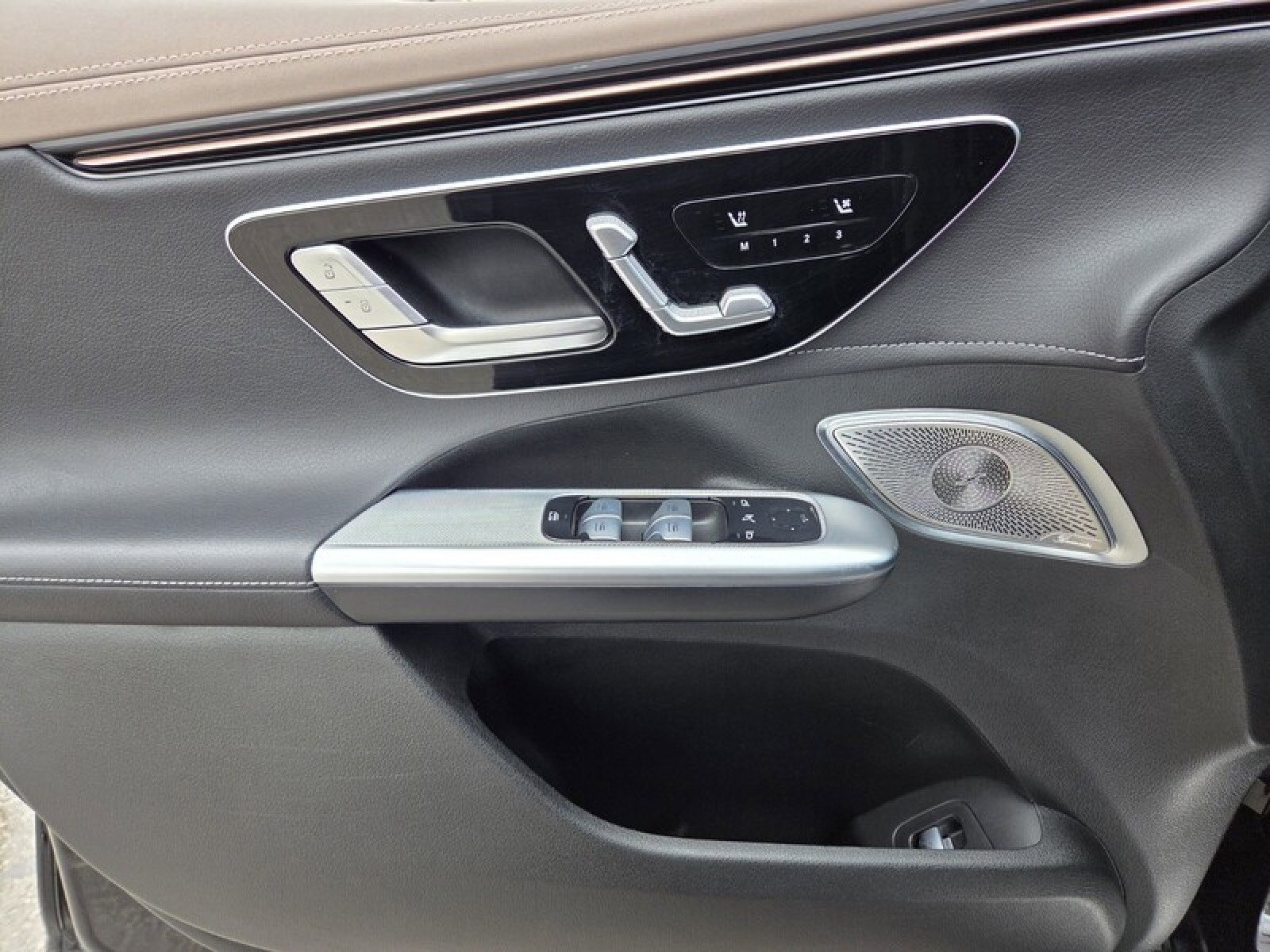 Certified 2024 Mercedes-Benz EQE 350+ SUV image 25