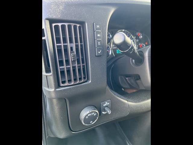 Used 2018 GMC Savana 2500 w/ Driver Convenience Package RWD image 10
