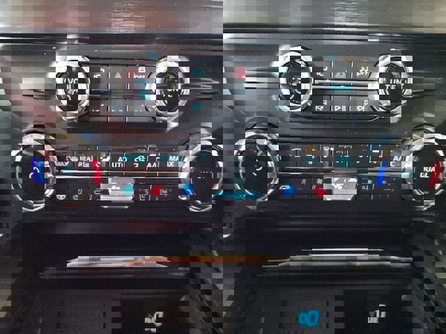 New 2026 Ford F250 Lariat image 25