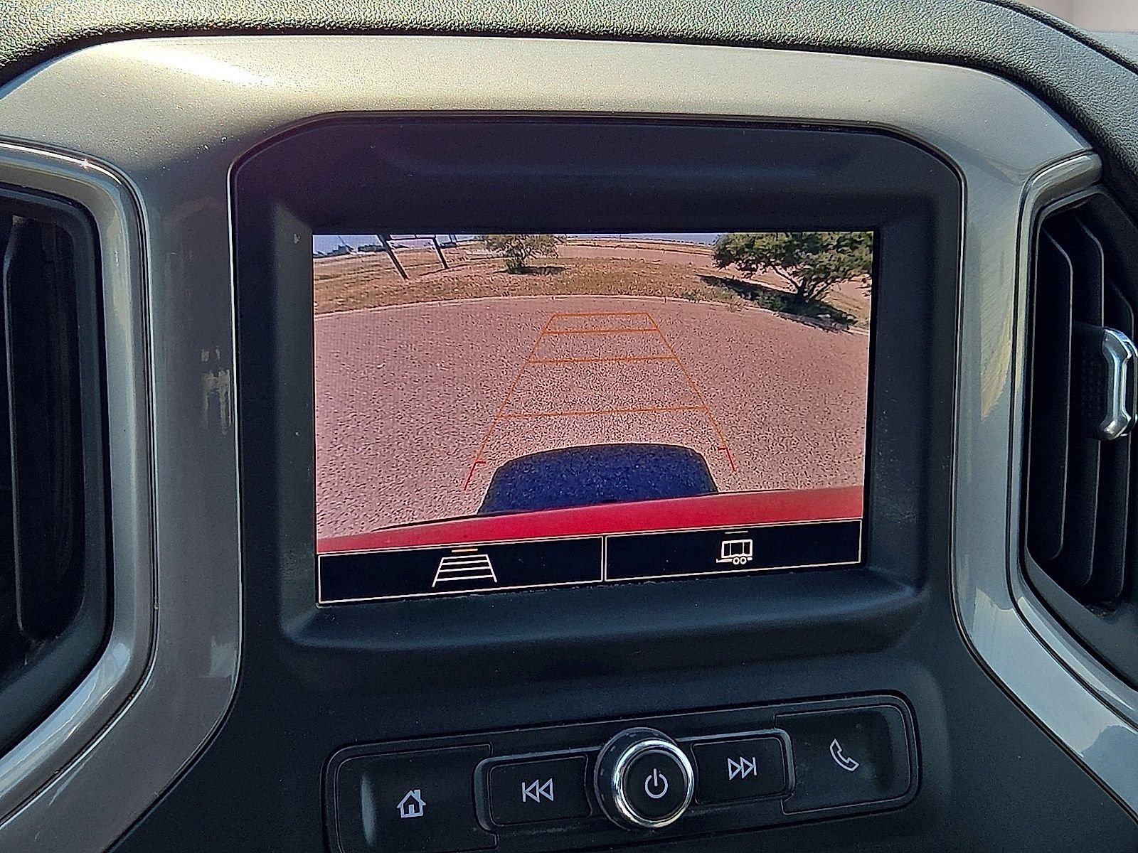 Used 2022 Chevrolet Silverado 1500 Custom AWD/4WD image 25