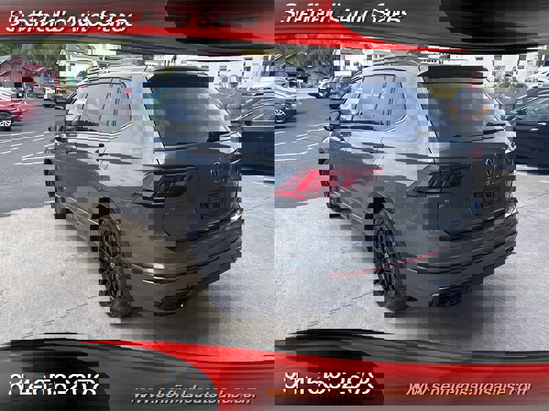 Used 2022 Volkswagen Tiguan SE R-Line image 7