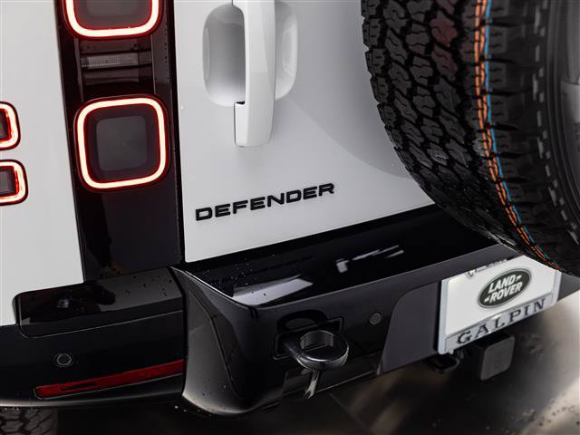 New 2026 Land Rover Defender 110 X-Dynamic SE AWD/4WD image 33