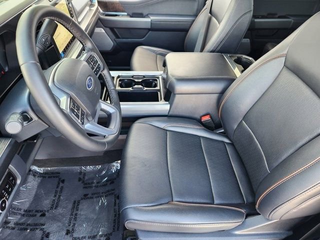 Used 2025 Ford F250 Lariat w/ FX4 Off-Road Package image 4
