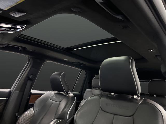 Used 2024 Jeep Grand Cherokee L Summit image 7