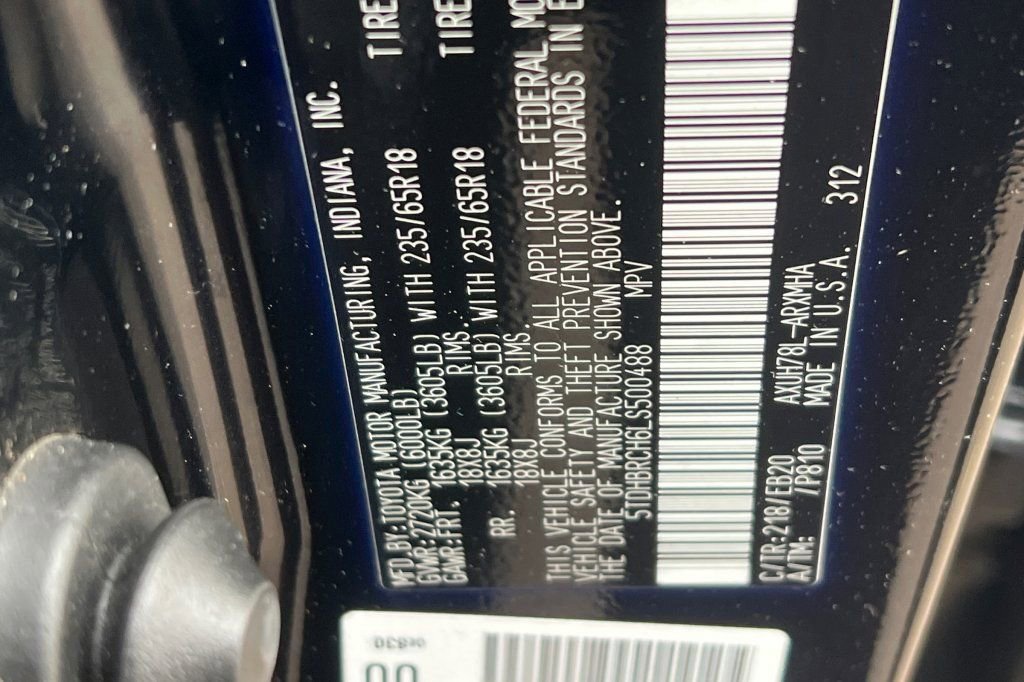 Used 2020 Toyota Highlander XLE image 24