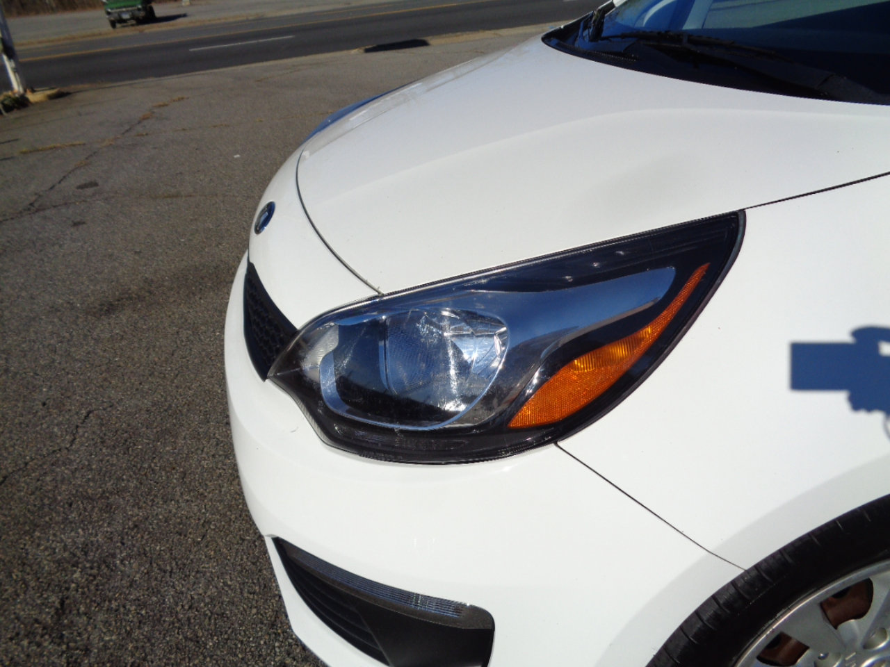 Used 2017 Kia Rio LX image 9