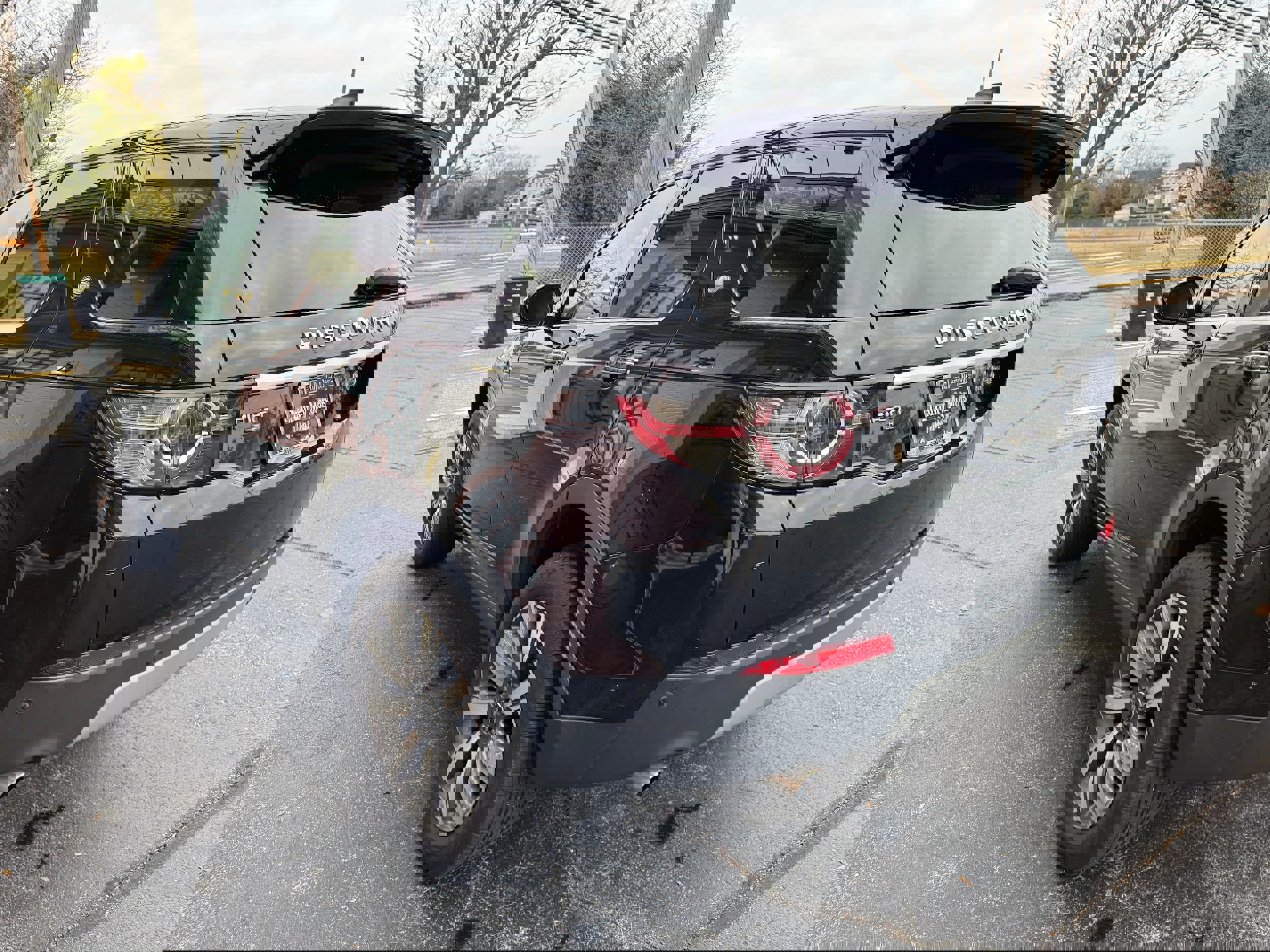 Used 2019 Land Rover Discovery Sport HSE Luxury image 4