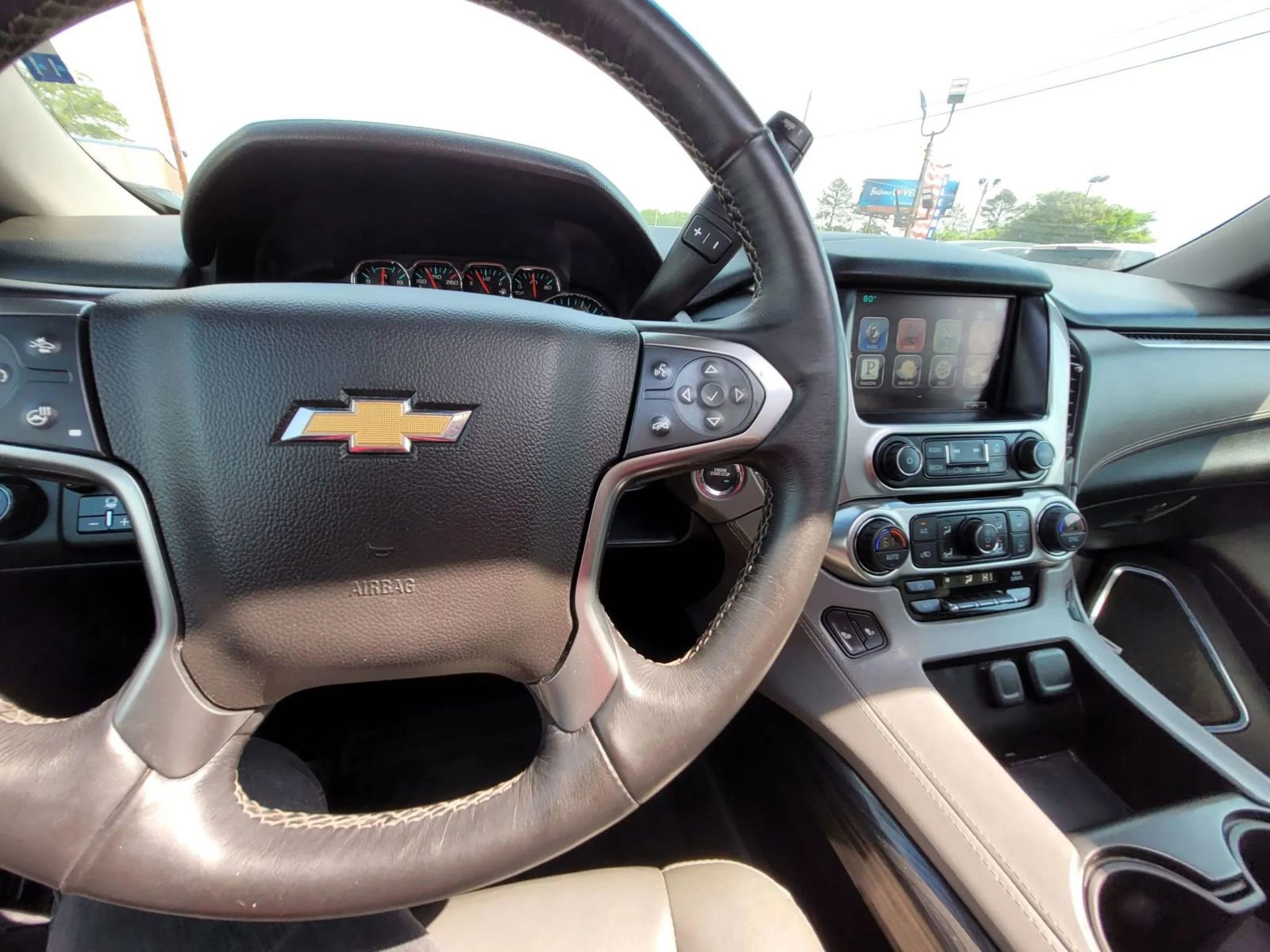 Used 2015 Chevrolet Suburban LT AWD/4WD image 16