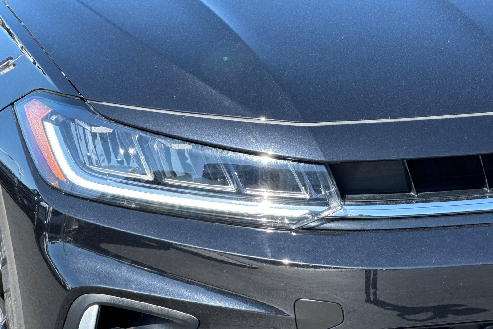 Used 2025 Volkswagen Jetta SE image 42