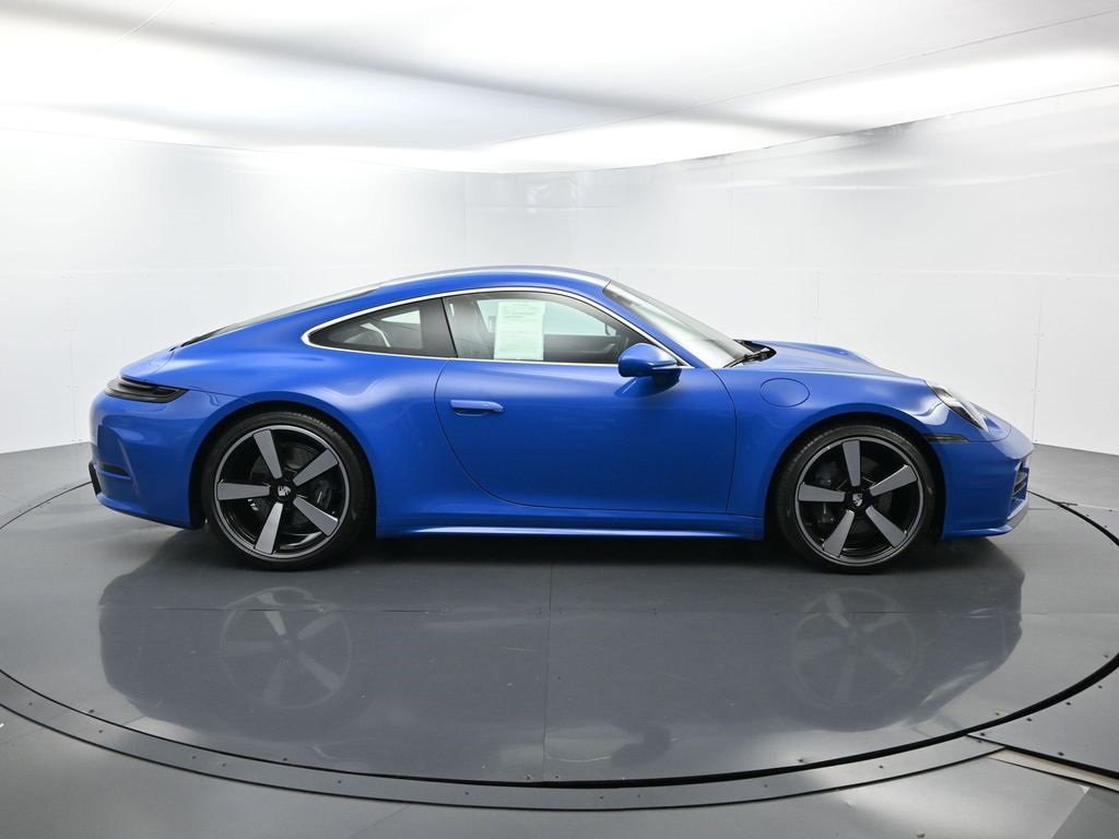 Used 2025 Porsche 911 Carrera image 16