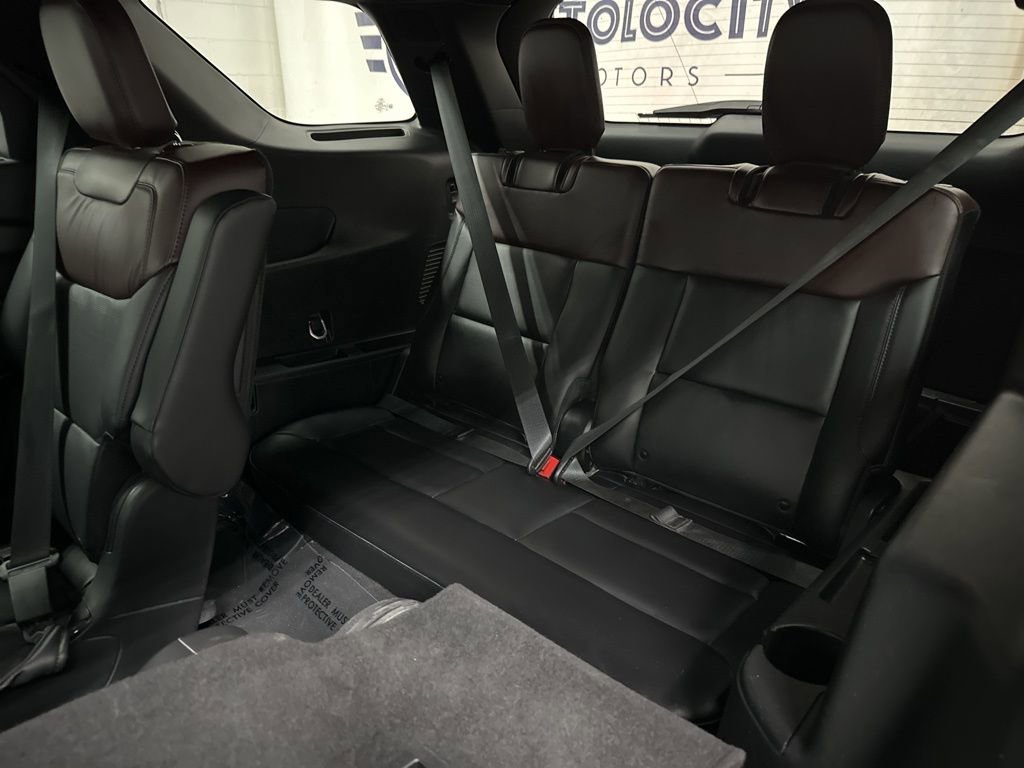 Used 2024 Ford Explorer Platinum w/ Technology Package image 38