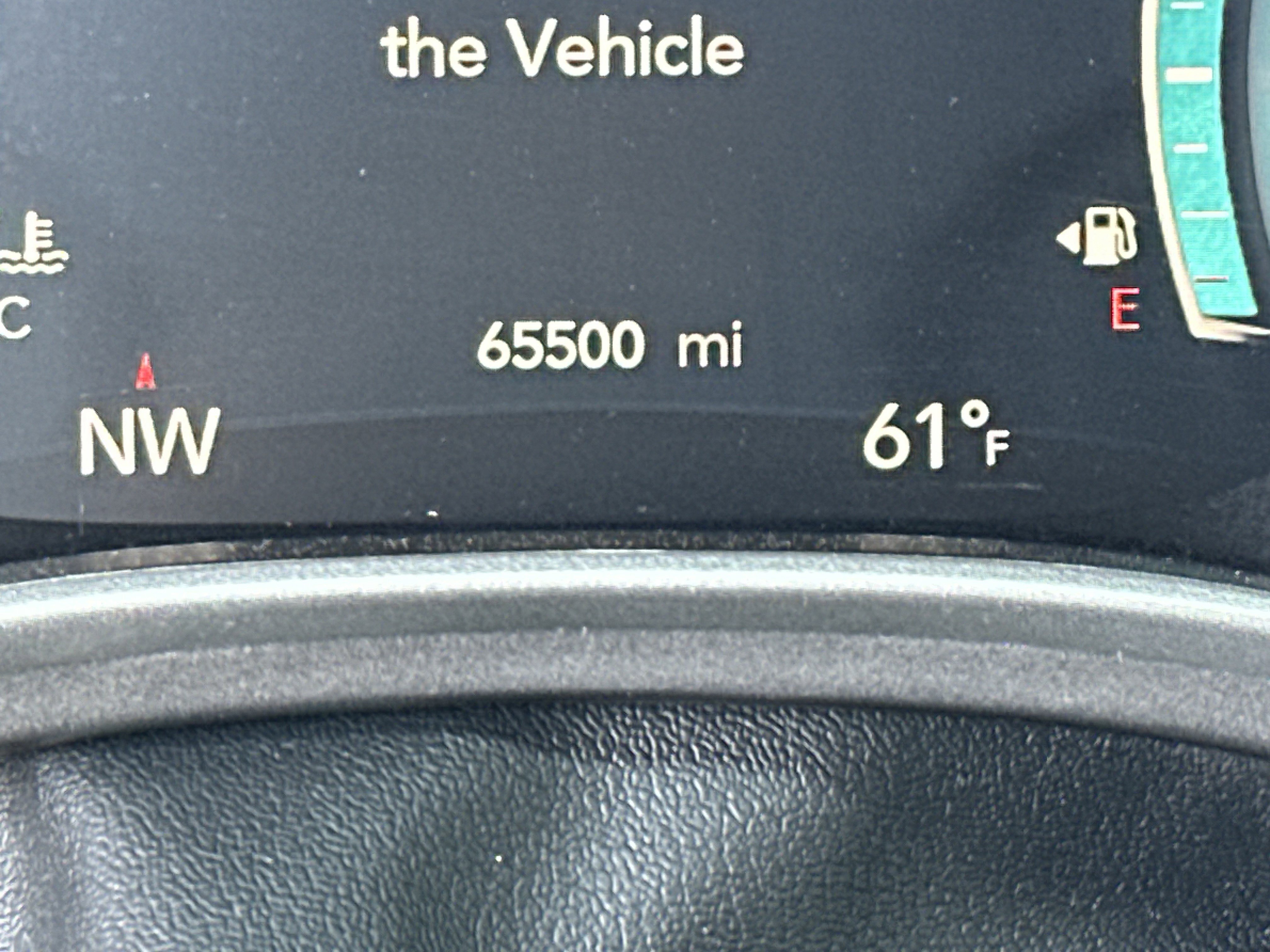 Used 2024 Chrysler Pacifica Touring-L image 27